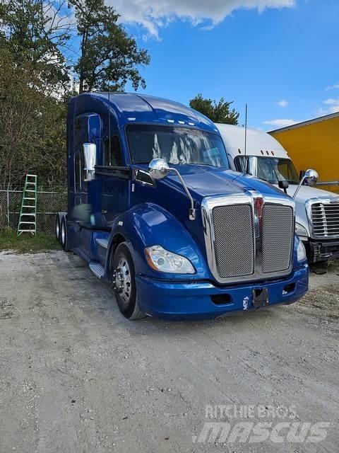 Kenworth T680 Τράκτορες