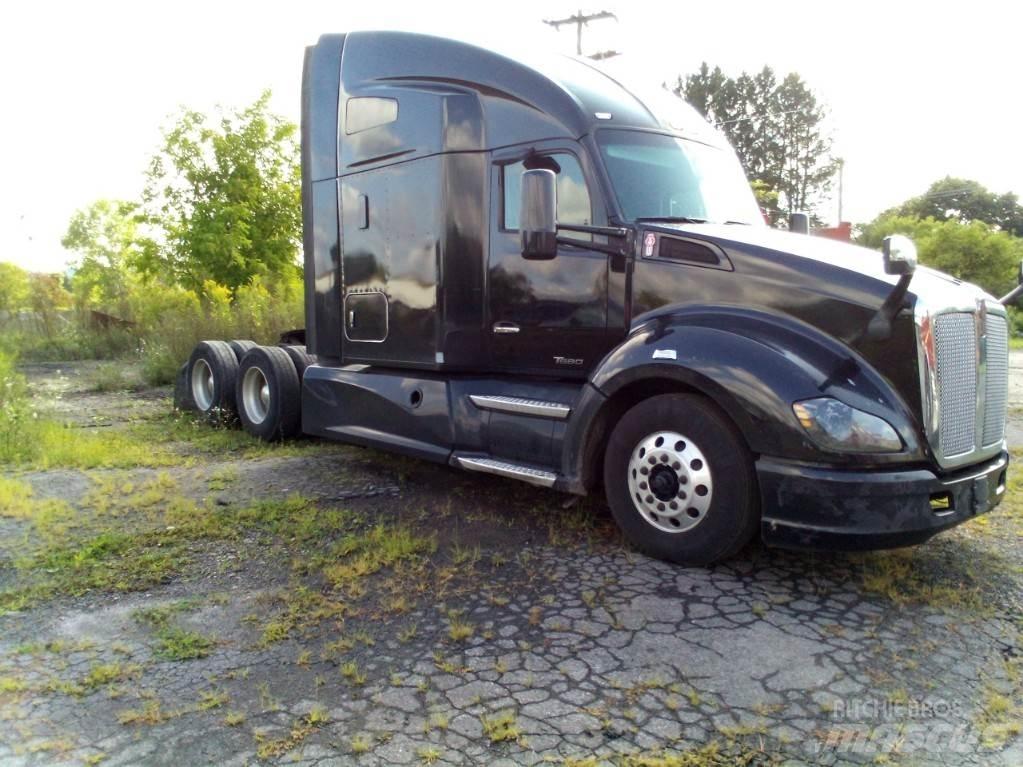 Kenworth T680 Τράκτορες