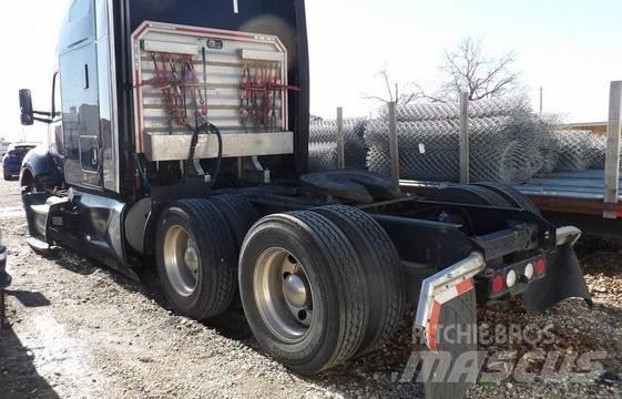 Kenworth T680 Τράκτορες