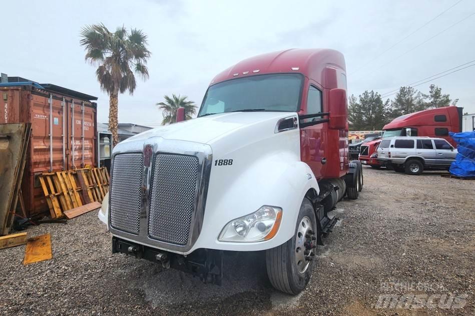 Kenworth T680 Τράκτορες