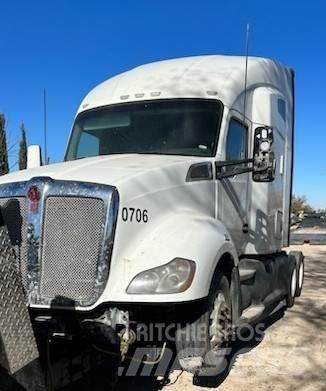 Kenworth T680 Τράκτορες