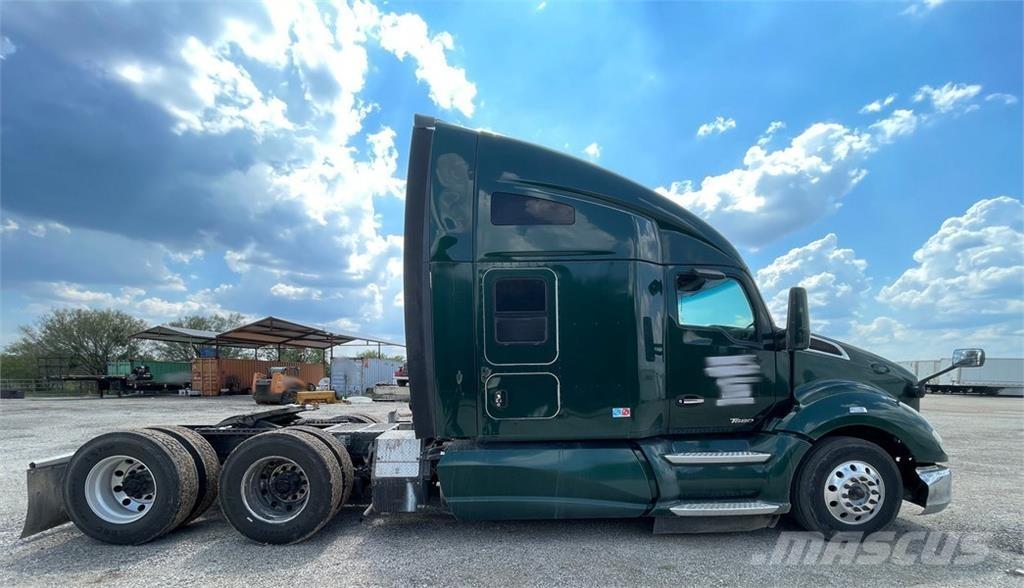Kenworth T680 Τράκτορες