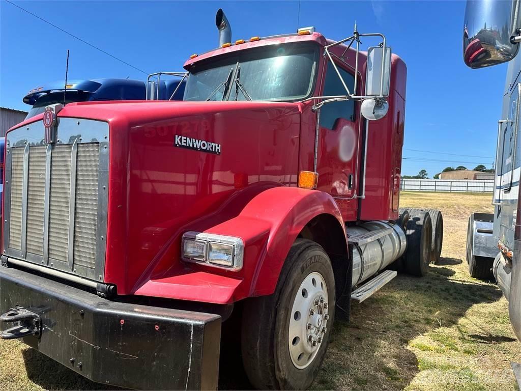 Kenworth T800 Τράκτορες