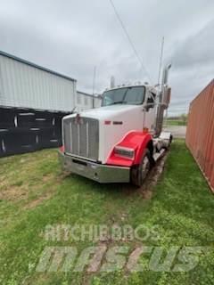 Kenworth T800W Τράκτορες