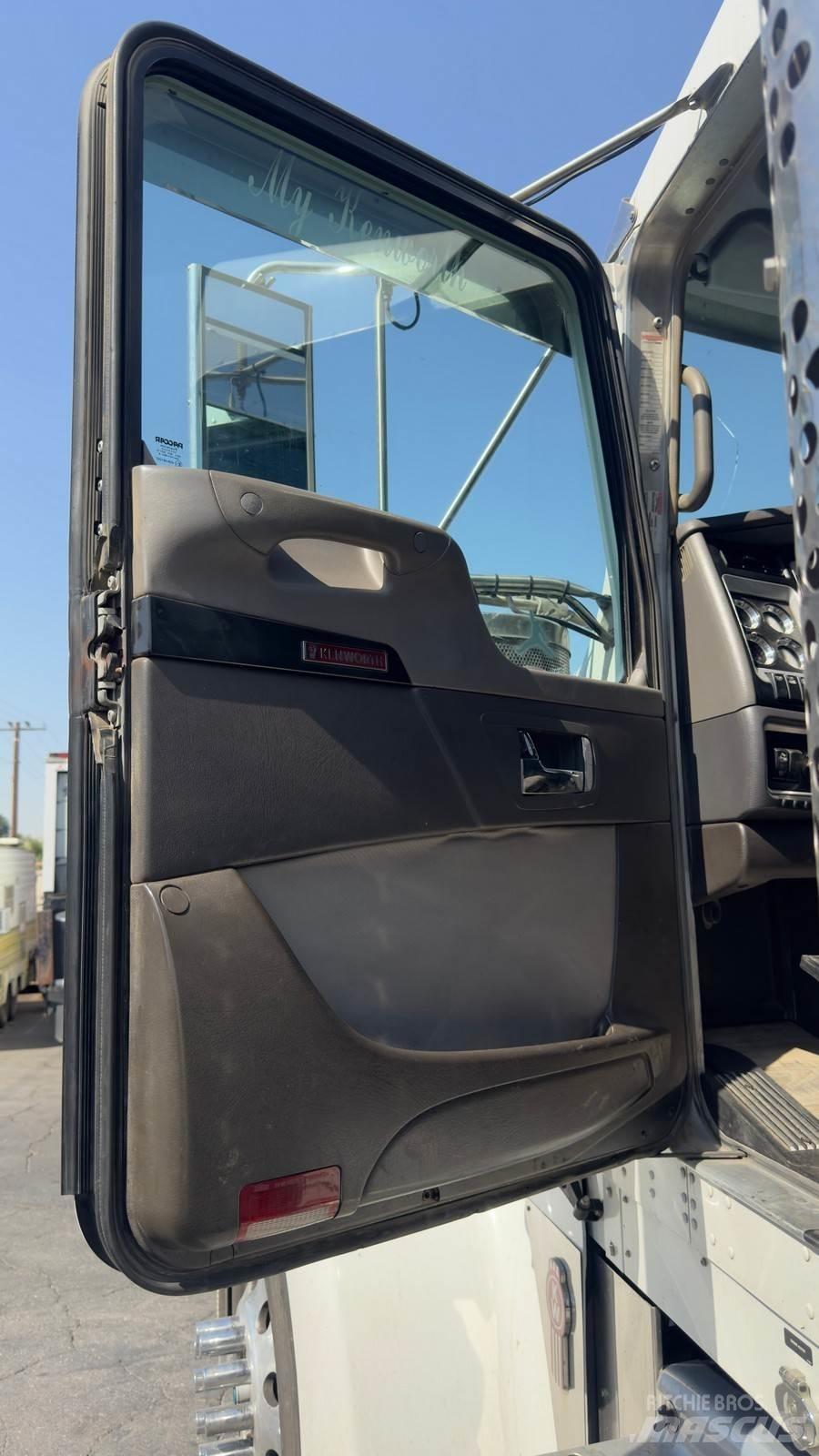 Kenworth W900 Τράκτορες