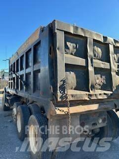 Mack CT713 Φορτηγά Ανατροπή