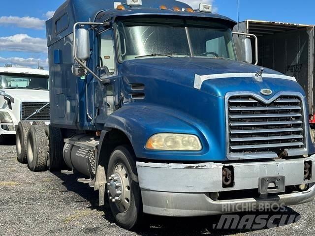 Mack CXN613 Τράκτορες
