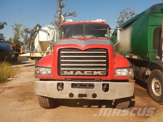 Mack GU713 Φορτηγά Ανατροπή
