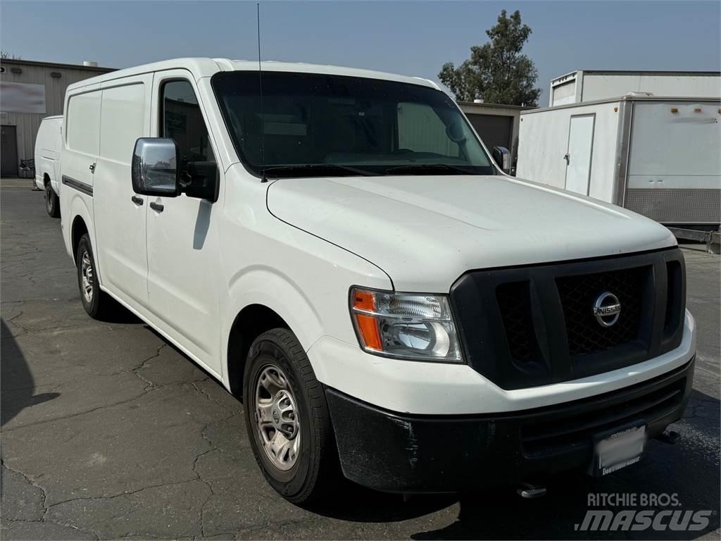 Nissan NV3500 HD Κλειστού τύπου