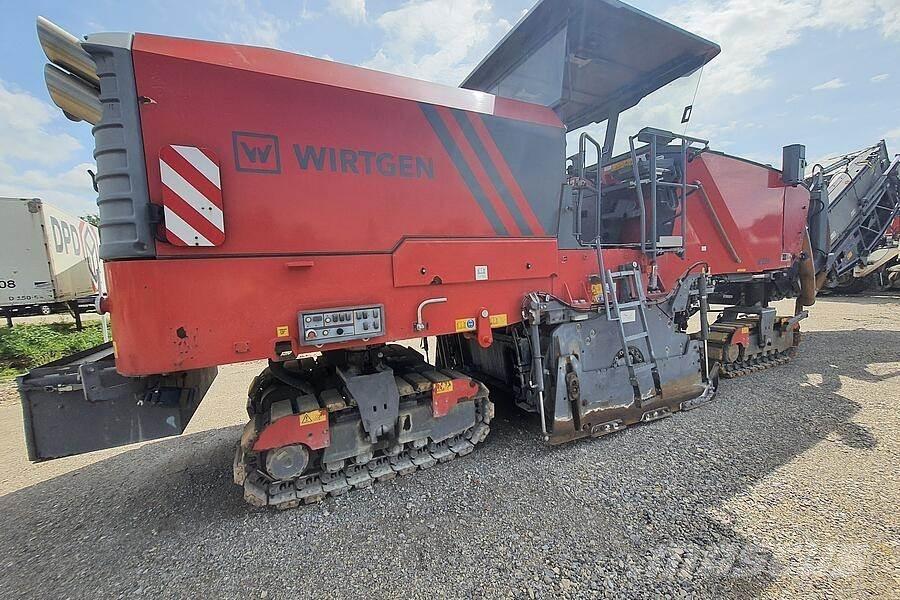 Wirtgen W 220 Επεξεργασίας επίστρωσης ασφάλτου
