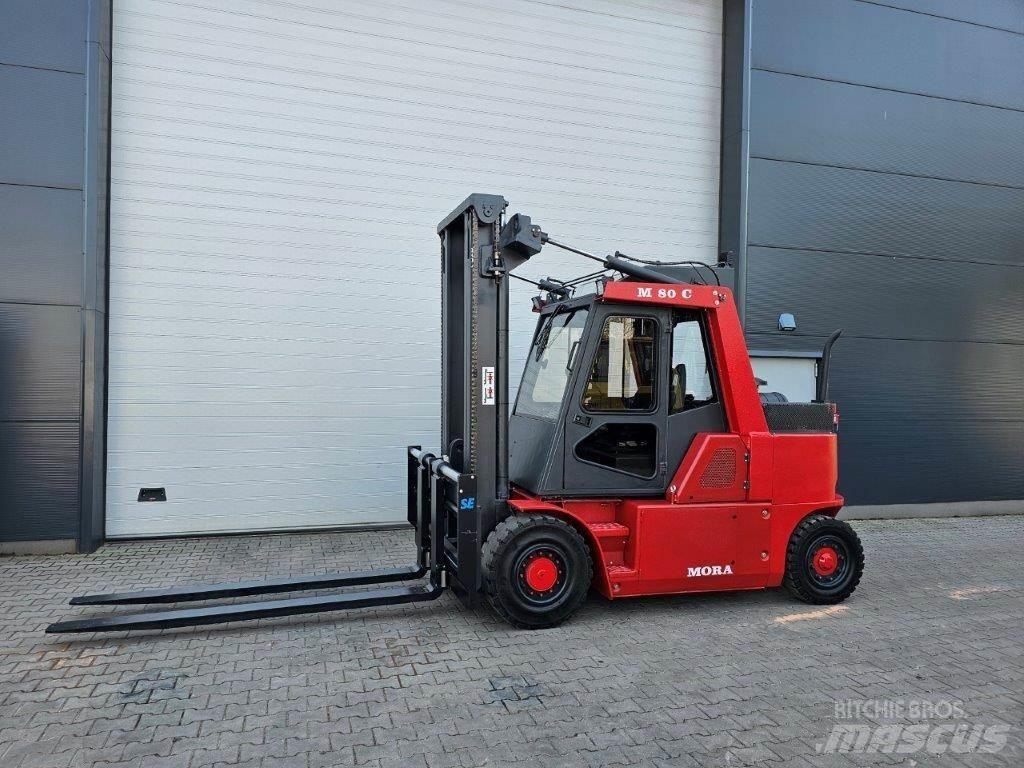 Mora M80C Περονοφόρα ανυψωτικά κλαρκ με φυσικό αέριο LPG