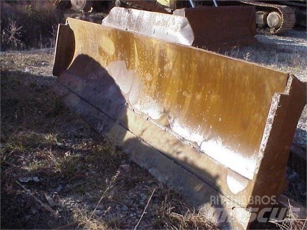 CAT 1083973 Πτερύγια