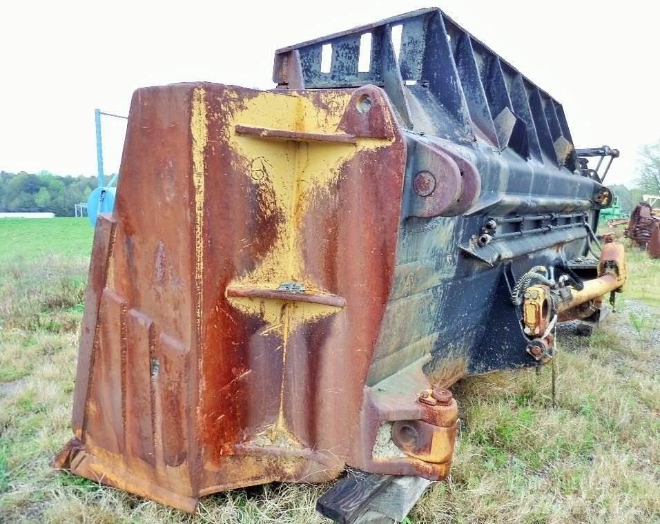CAT D11 Πτερύγια