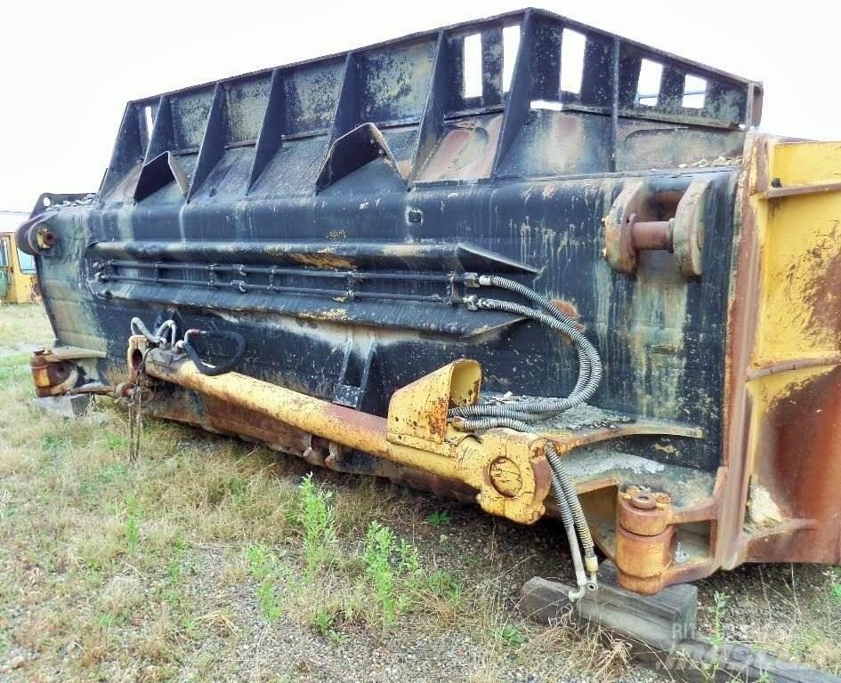 CAT D11 Πτερύγια