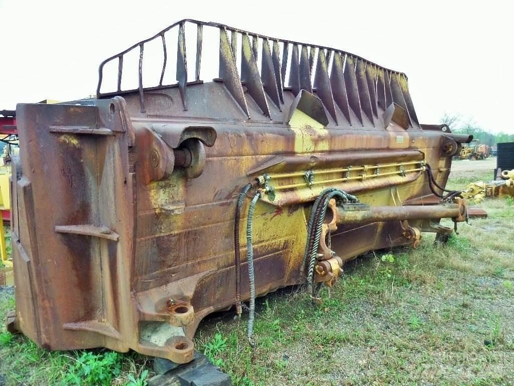 CAT D11 Πτερύγια