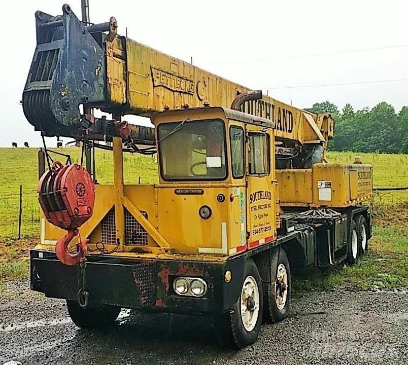 Pettibone 60TK Φορτηγά με Γερανό