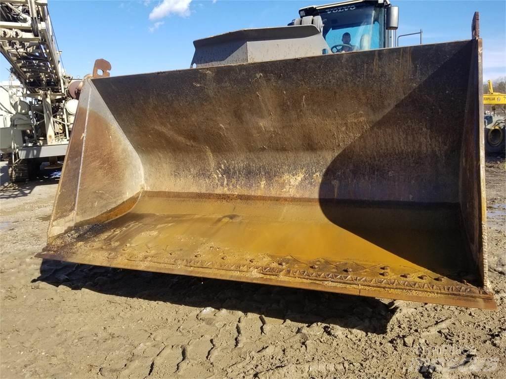 Volvo L180F Φορτωτές με λάστιχα (Τροχοφόροι)
