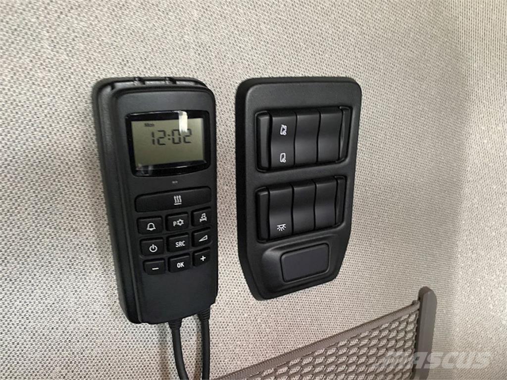 Scania S660 Τράκτορες