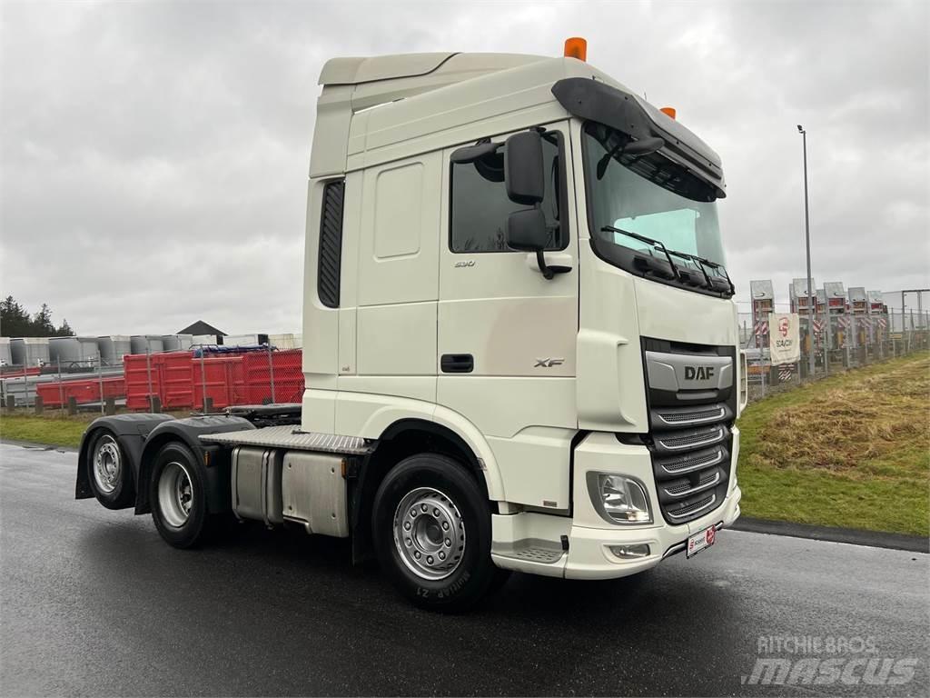 DAF XF 530 6x2 FTR Τράκτορες