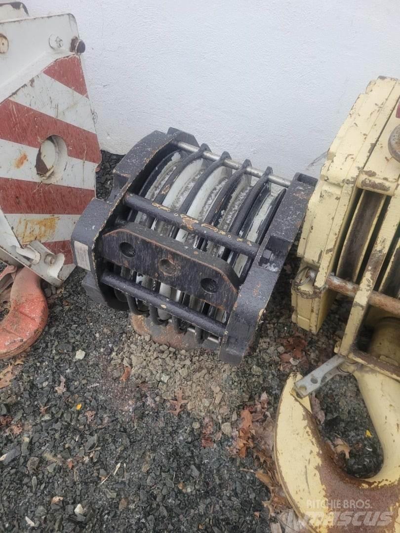 Liebherr  Εξαρτήματα και εξοπλισμός για γερανούς