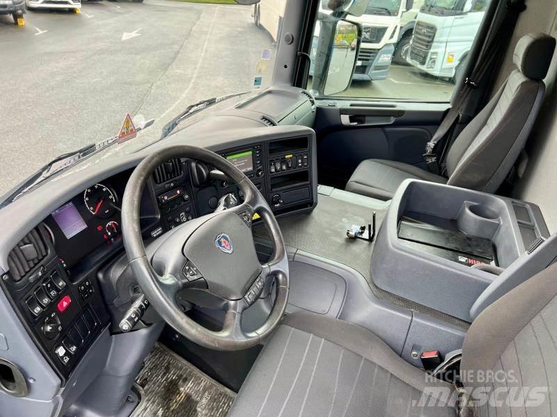 Scania P 410 Φορτηγά με Γερανό