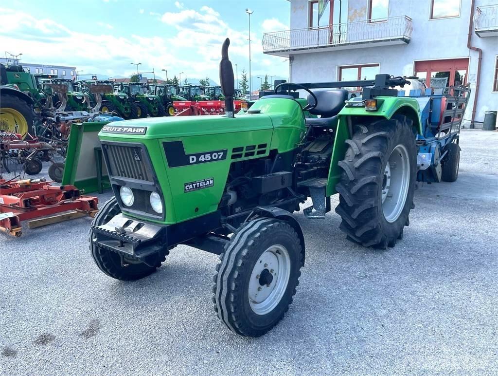 Deutz-Fahr D 45 07 Τρακτέρ