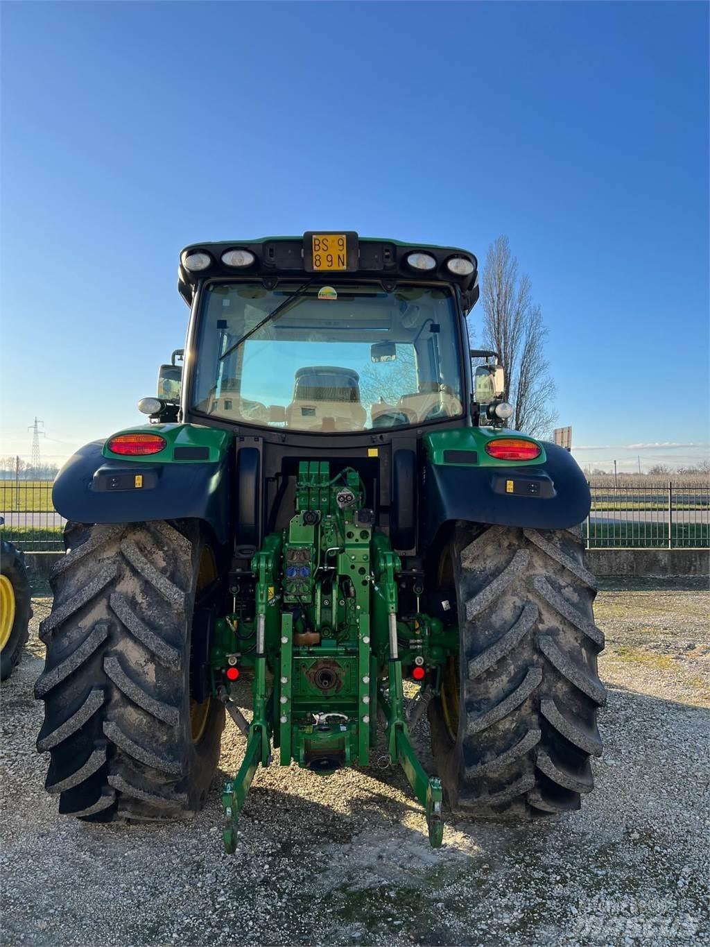 John Deere 6110 R Τρακτέρ