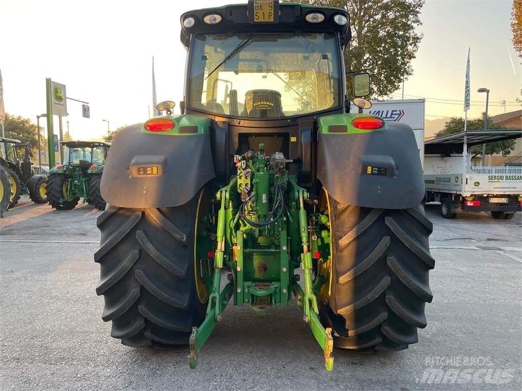 John Deere 6210 R Τρακτέρ