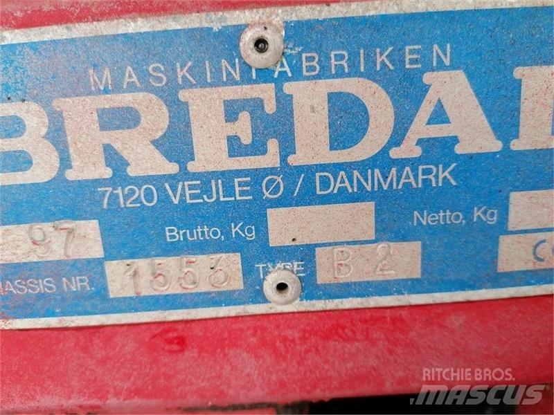 Bredal B  2 Διασκορπιστές κοπριάς