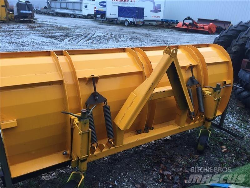 FM 2,5M Εκχιονιστήρες και χιονοδιώχτες