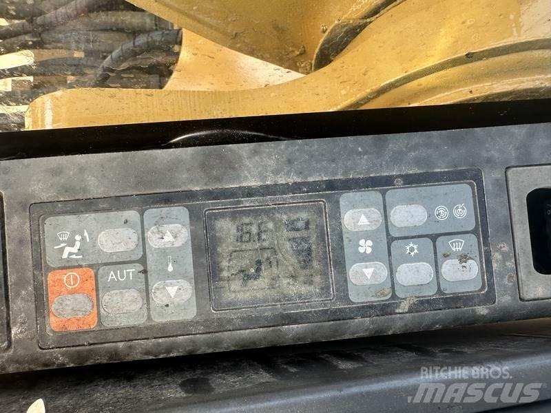CAT 320 Εκσκαφείς με ερπύστριες