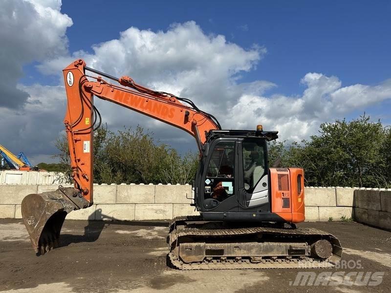 Hitachi ZX135 Εκσκαφείς με ερπύστριες