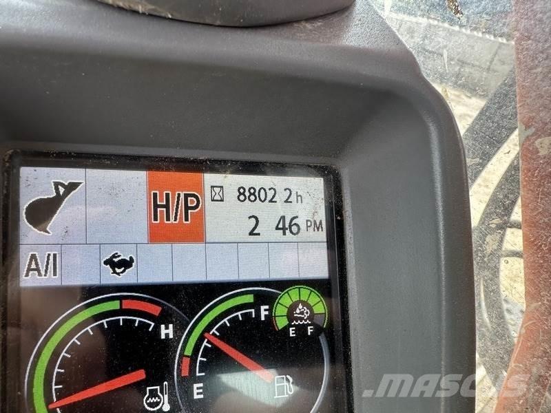 Hitachi ZX225USRLC-6 Εκσκαφείς με ερπύστριες