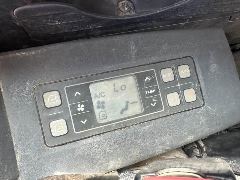 Hyundai HX130LCR Εκσκαφείς με ερπύστριες