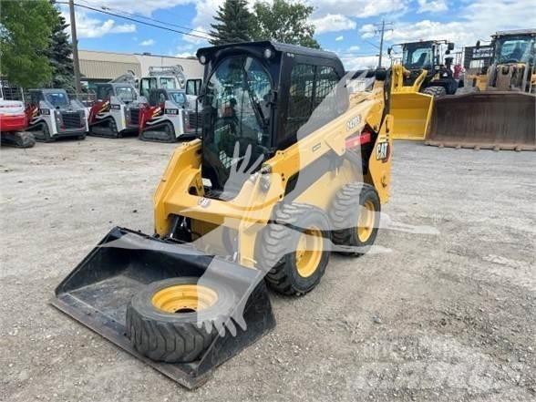CAT 242D3 Φορτωτάκια