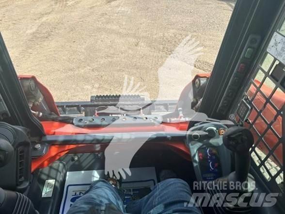 Kubota SSV75 Φορτωτάκια