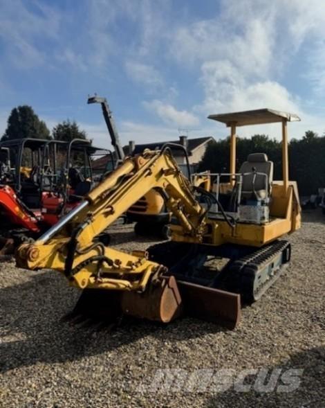Komatsu PC20 Εκσκαφάκι (διαβολάκι) < 7t