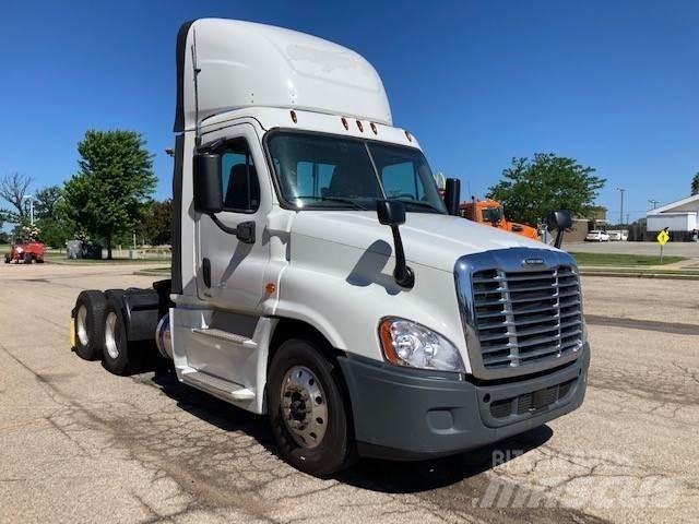 Freightliner Cascadia Τράκτορες