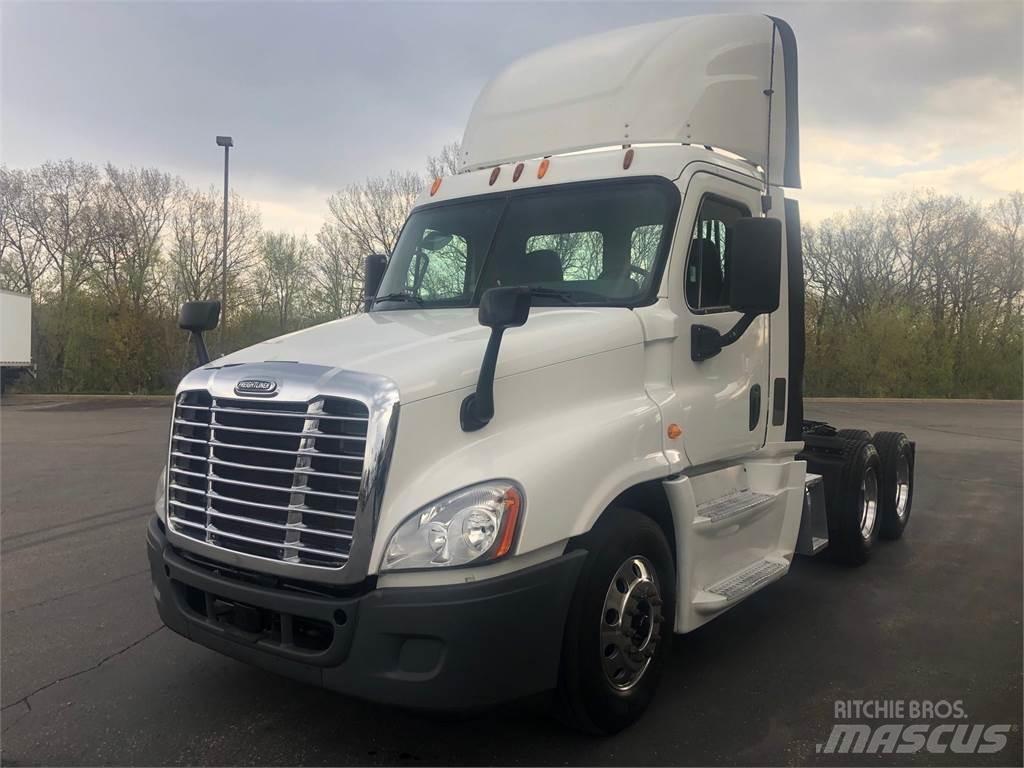 Freightliner Cascadia Τράκτορες