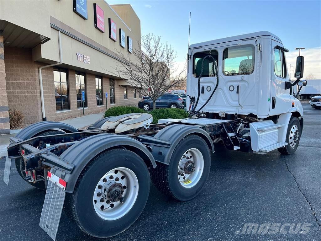 Freightliner Cascadia Τράκτορες