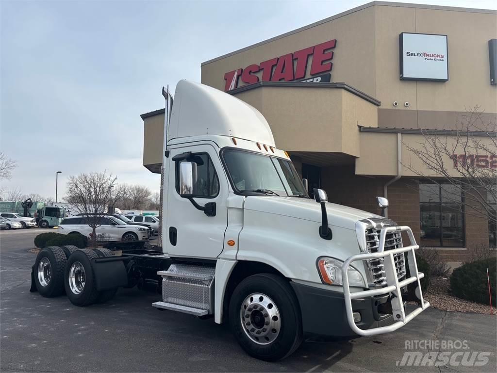 Freightliner Cascadia Τράκτορες