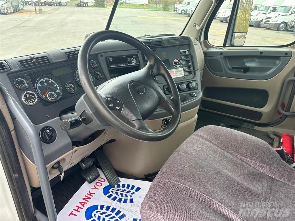 Freightliner Cascadia Τράκτορες