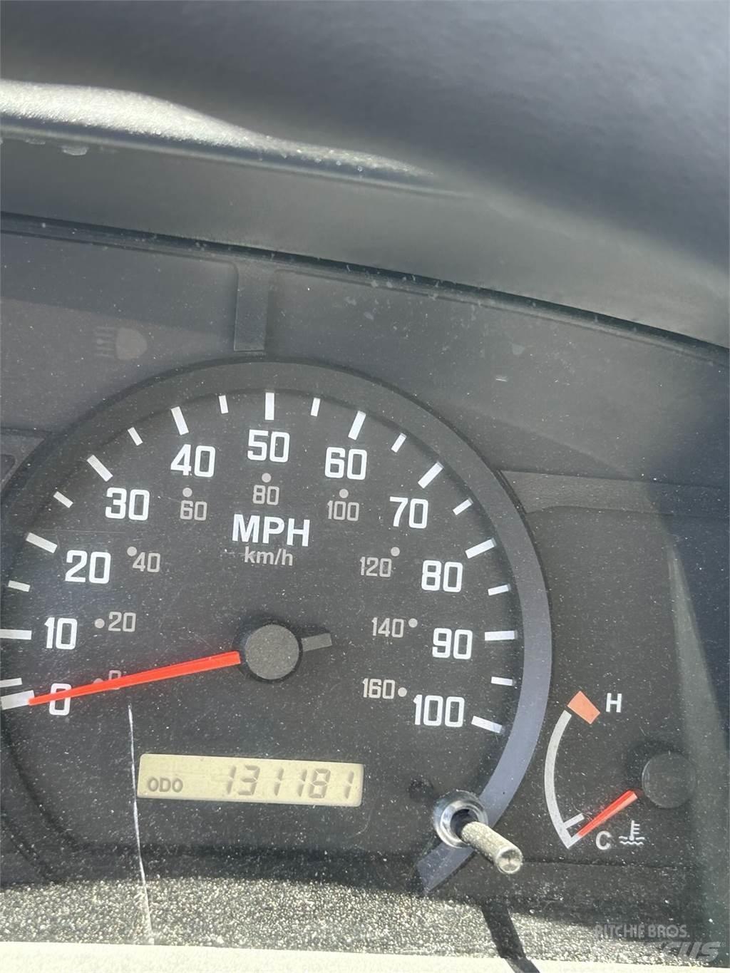 Isuzu NPR Φορτηγά Κόφα