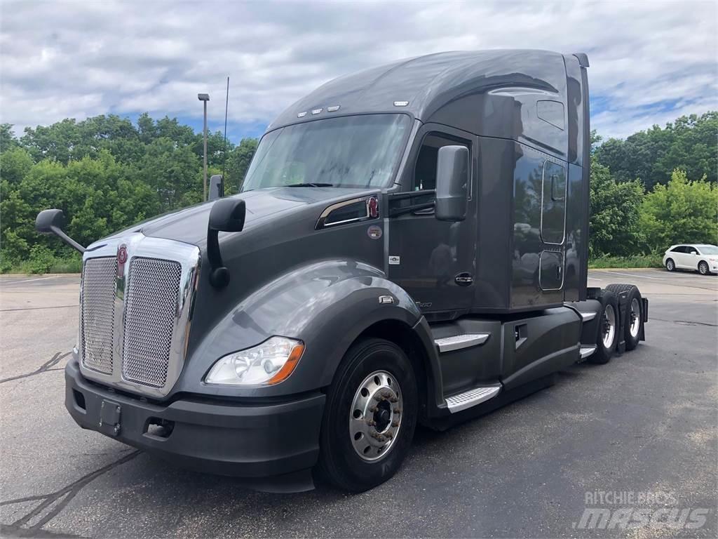 Kenworth T680 Τράκτορες