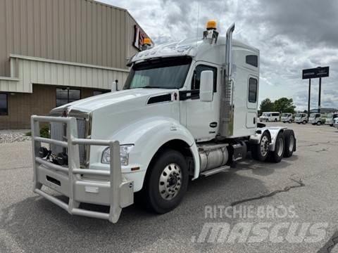 Kenworth T880 Τράκτορες
