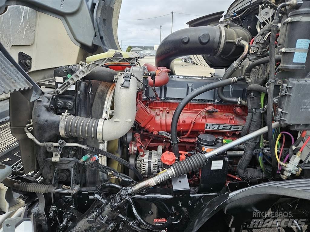 Mack AN64T Τράκτορες