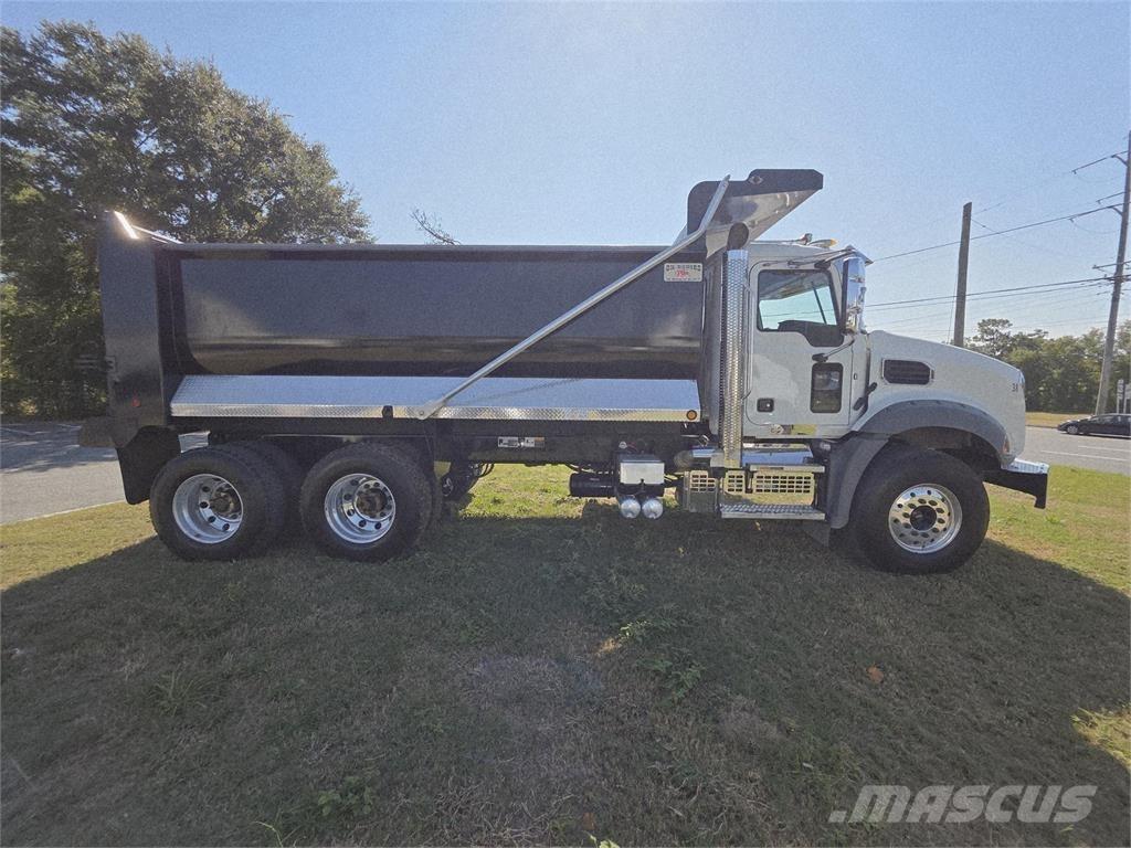 Mack GR64B Φορτηγά Ανατροπή