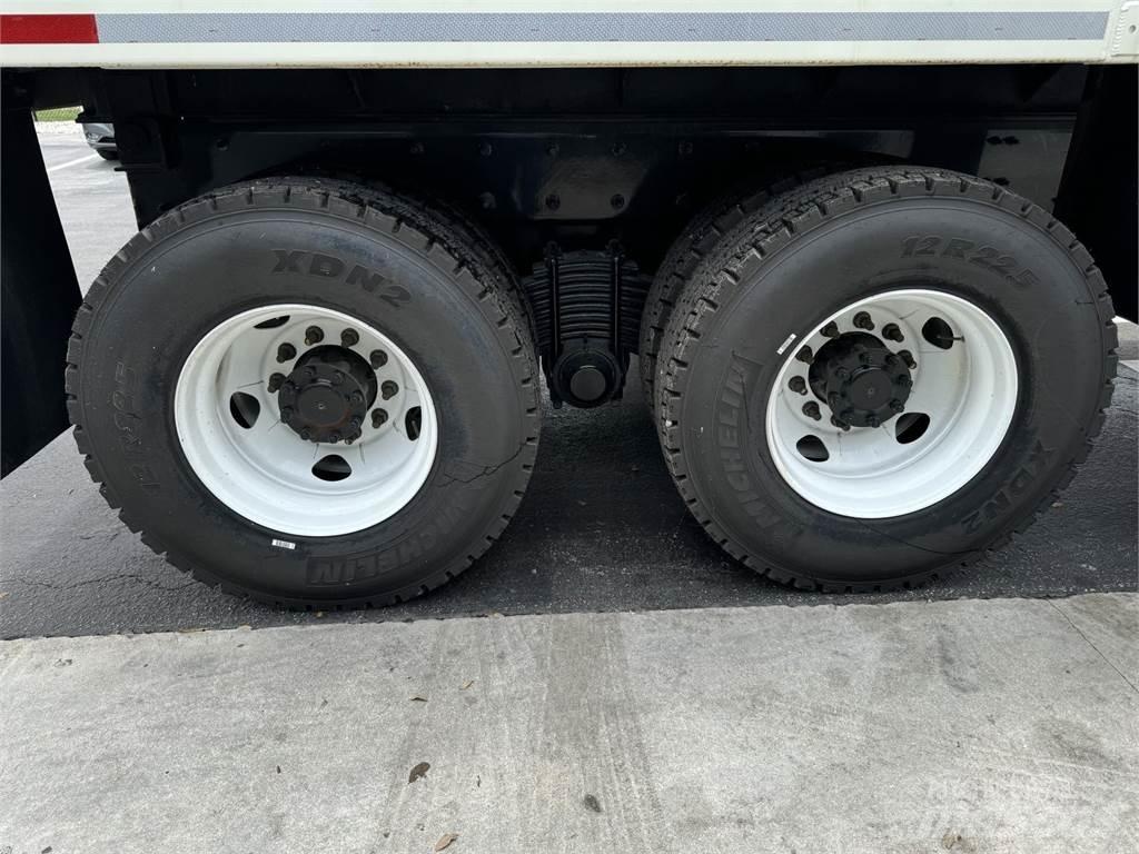 Mack GR64BRX Φορτηγά Ανατροπή