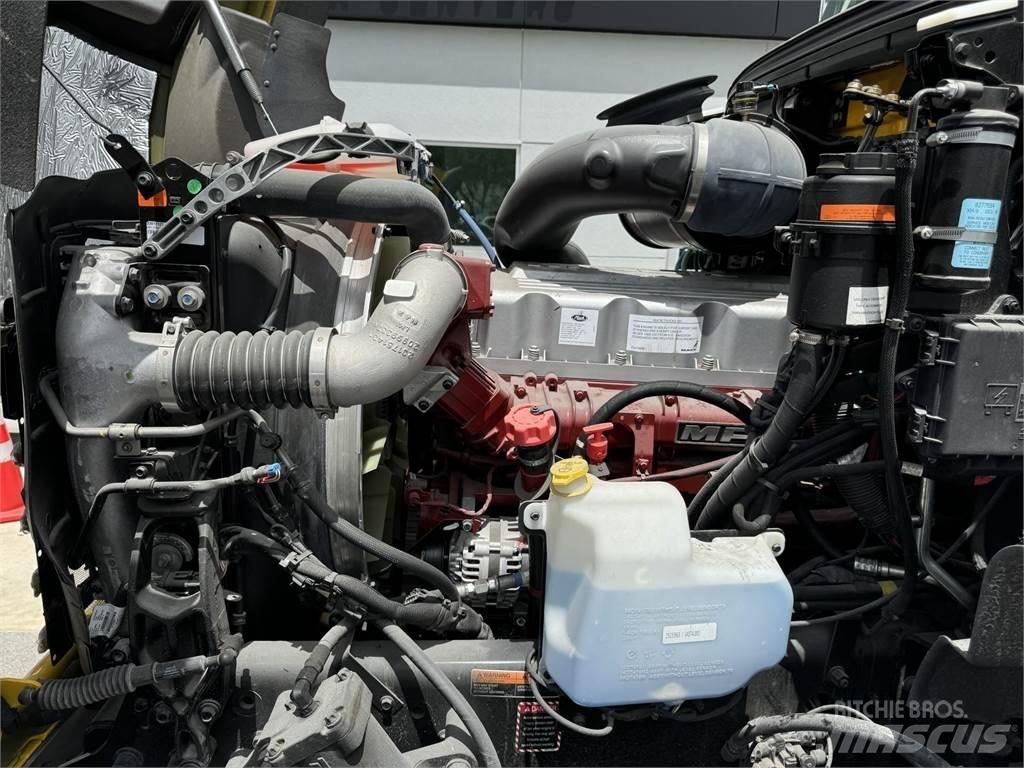 Mack GR64BRX Φορτηγά Ανατροπή