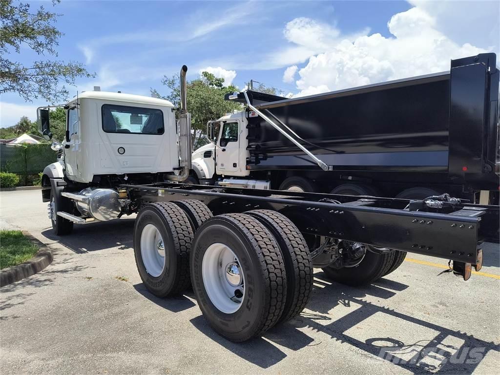 Mack GR64BX Φορτηγά-Μπετονιέρες